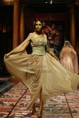 India Bridal Fashion Week Delhi 2013 - Chitrangada Singh as the showstopper