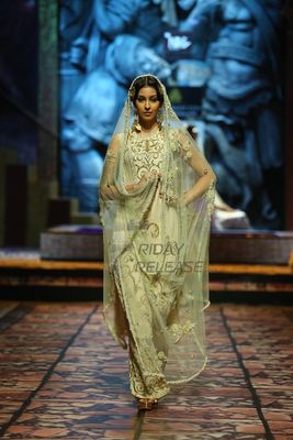 India Bridal Fashion Week Delhi 2013 - Chitrangada Singh as the showstopper