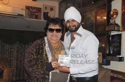 Bappi Lahiri unveils Ramji Gulati\'s album \'Saturday Night Hona Hai Tight\'