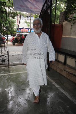 Bollywood celebs at prayer meet of veteran actor Jagdish Raj