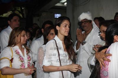 Bollywood celebs at prayer meet of veteran actor Jagdish Raj