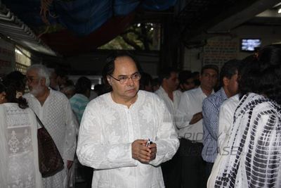 Bollywood celebs at prayer meet of veteran actor Jagdish Raj