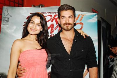 Film Stars Amisha Patel and Neil Nitin Mukesh at the 'Summer Funk Show 2013' to promote their film 'Shortcut Romeo'