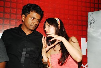 Film Stars Amisha Patel and Neil Nitin Mukesh at the 'Summer Funk Show 2013' to promote their film 'Shortcut Romeo'