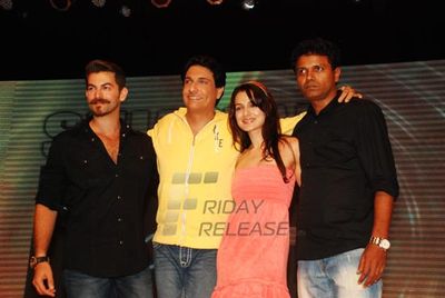 Film Stars Amisha Patel and Neil Nitin Mukesh at the 'Summer Funk Show 2013' to promote their film 'Shortcut Romeo'