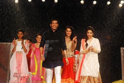 B-town celebs graced the Pidilite's 8th Annual 'Caring with Style' Fashion Show