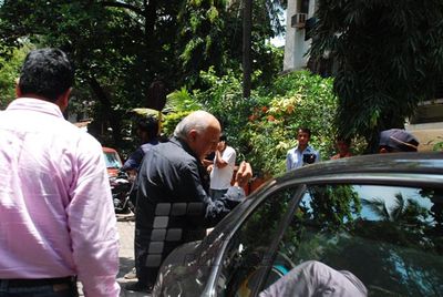 Bollywood Celebs at Jiah Khan's residence to offer condolences