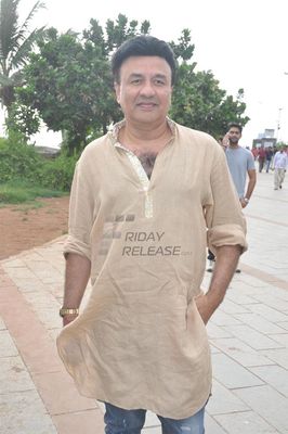 Farhan Akhtar, Randhir Kapoor, Isha Koppikar at GO GREEN Campaign on WORLD ENVIRONMENT DAY