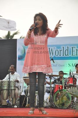 Farhan Akhtar, Randhir Kapoor, Isha Koppikar at GO GREEN Campaign on WORLD ENVIRONMENT DAY