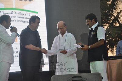 Farhan Akhtar, Randhir Kapoor, Isha Koppikar at GO GREEN Campaign on WORLD ENVIRONMENT DAY