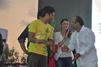 Farhan Akhtar, Randhir Kapoor, Isha Koppikar at GO GREEN Campaign on WORLD ENVIRONMENT DAY
