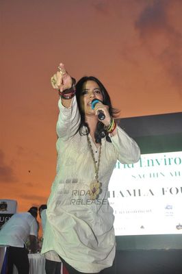 Farhan Akhtar, Randhir Kapoor, Isha Koppikar at GO GREEN Campaign on WORLD ENVIRONMENT DAY