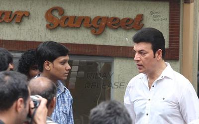 Bolly Celebs at actress Jiah Khan burial at Muslim Majlis burial ground
