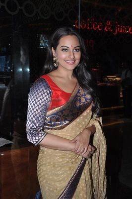 Ranveer Singh & Sonakshi Sinha at film 'Lootera' Music Launch