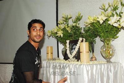 Bolly celebs including Aamir Khan and Prateik Babbar attended the condolence meet for Jiah Khan