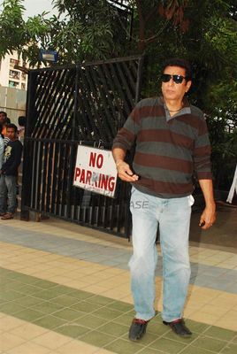 Bolly celebs including Aamir Khan and Prateik Babbar attended the condolence meet for Jiah Khan