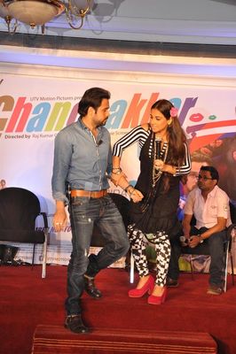 Stars from the film 'Ghanchakkar' at their film's press meet