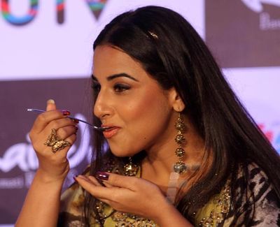 Lead pair from the film 'Ghanchakkar' Vidya Balan and Emraan Hashmi at the special fun lunch party to promote their film