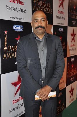 Eminent big and small screen stars graced the Star Parivaar Awards 2013