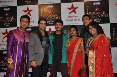 Eminent big and small screen stars graced the Star Parivaar Awards 2013