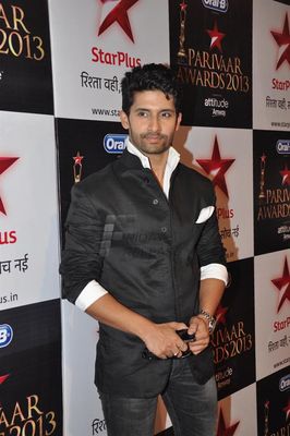 Eminent big and small screen stars graced the Star Parivaar Awards 2013