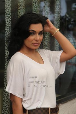 Pakistani actress Meera at film BHADAAS press meet
