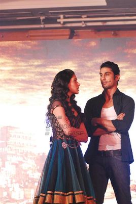 Prateik Babbar & Amyra Dastur at first look launch of film 'ISSAQ'