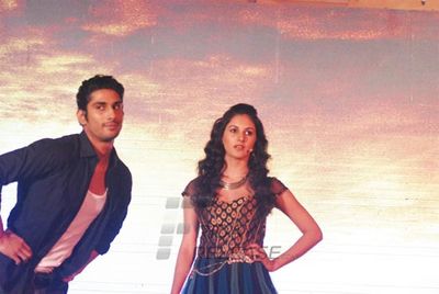 Prateik Babbar & Amyra Dastur at first look launch of film 'ISSAQ'
