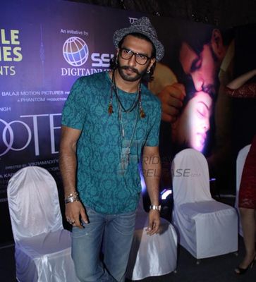 Ranveer Singh & Sonakshi Sinha promote 'LOOTERA'