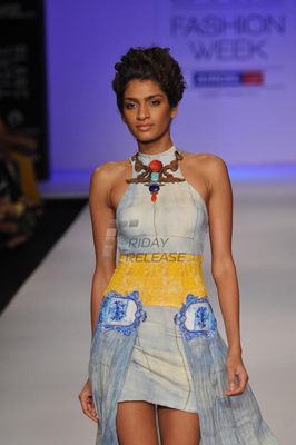 Beautiful Diana Hayden walks the ramp as a showstopper at the Lakme Fashion Week Summer/Resort 2013