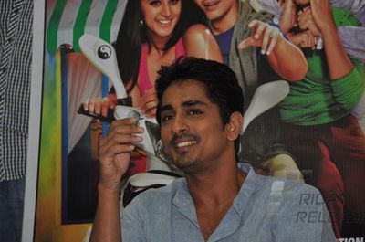 Cast of Chashme Baddoor promoted the movie at the Mithibai College, Mumbai
