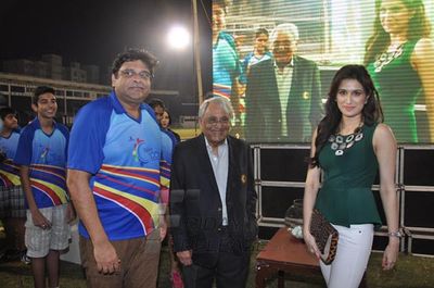 Gul Panag and Sagarika Ghatge spotted at the Flagging off ceremony of SPIRIT OF CCI Triathlon