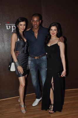 Hot Celebs at wedding bash of Urvashi Sharma\'s sister Sucheta Sharma in Malad