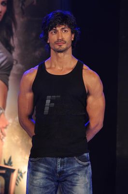 Vidyut Jamwal and Pooja Chopra at film COMMANDO first look launch at Chandan Cinema.