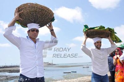 Actors Tusshar Kapoor and Sonu Sood at the Haji Ali Dargah