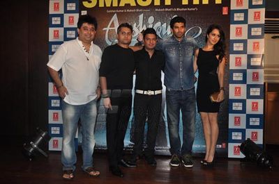 Aditya Roy Kapur and Shraddha Kapoor at film Aashiqui 2 success party at Escobar in Bandra