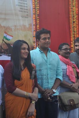 B-town doll Gracy Singh at the mahurat of the film 'Janta Vd s Janardan- Bechara Aam Aadmi'