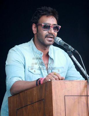 B-town stars promoted Lonavala Fun Fair