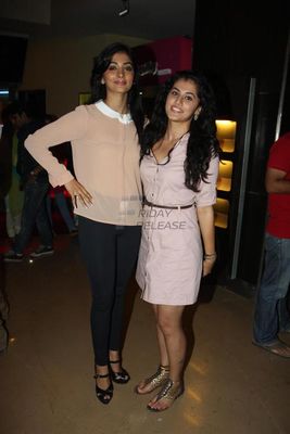 Eminent B-town stars graced the premiere of 'Ishkq In Paris'