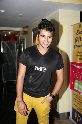 Eminent B-town stars graced the premiere of 'Ishkq In Paris'