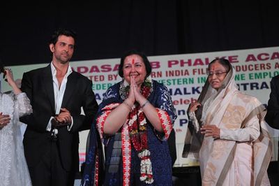 Hrithik Roshan, Urmila Matondkar, Former President Pratibha Patil among Celebs at the Dadasaheb Phalke Academy Awards 2013