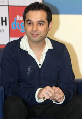 Preity Zinta promotes 'ISHKQ IN PARIS' at Reliance Digital at Inorbit Mall in Malad, Mumbai