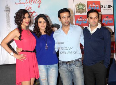 Preity Zinta promotes 'ISHKQ IN PARIS' at Reliance Digital at Inorbit Mall in Malad, Mumbai