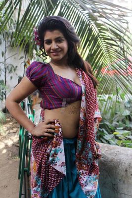 Rajpal Yadav and Bharati Sharma on location of film BABUJI EK TICKET BAMBAI shoot in Mumbai
