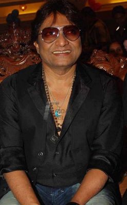 Sunil Pal records song on his baton for new film "MONEY BACK GUARANTEE'