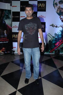 Tinsel town celeb Priyanka Chopra attended the premiere show of 'The Reluctant Fundamentalist'
