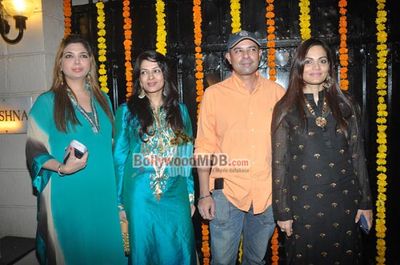 Bolly Celebs at Ekta Kapoor's Diwali 2013 party