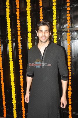 Bolly Celebs at Ekta Kapoor's Diwali 2013 party