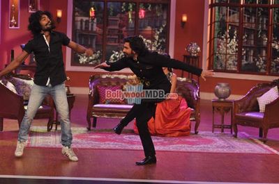 Deepika Padukone & Ranveer Singh promote film 'RAM-LEELA' on Comedy Nights with Kapil sets