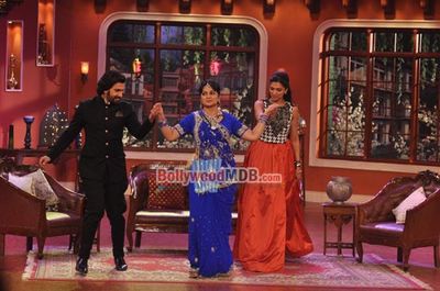 Deepika Padukone & Ranveer Singh promote film 'RAM-LEELA' on Comedy Nights with Kapil sets